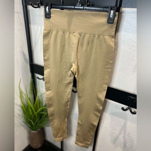 Mono B Seamless Tan Leggings Millennials Size Medium - Picture 8 of 13